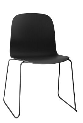 Schwarzer Visu Chair von Muuto mit Kufengestell, moderner Stuhl für Esszimmer und Büro.